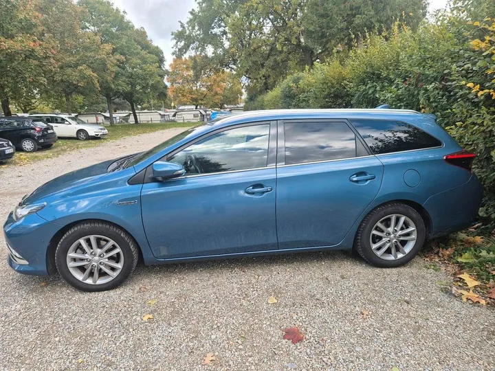 Toyota Auris Touring Sports