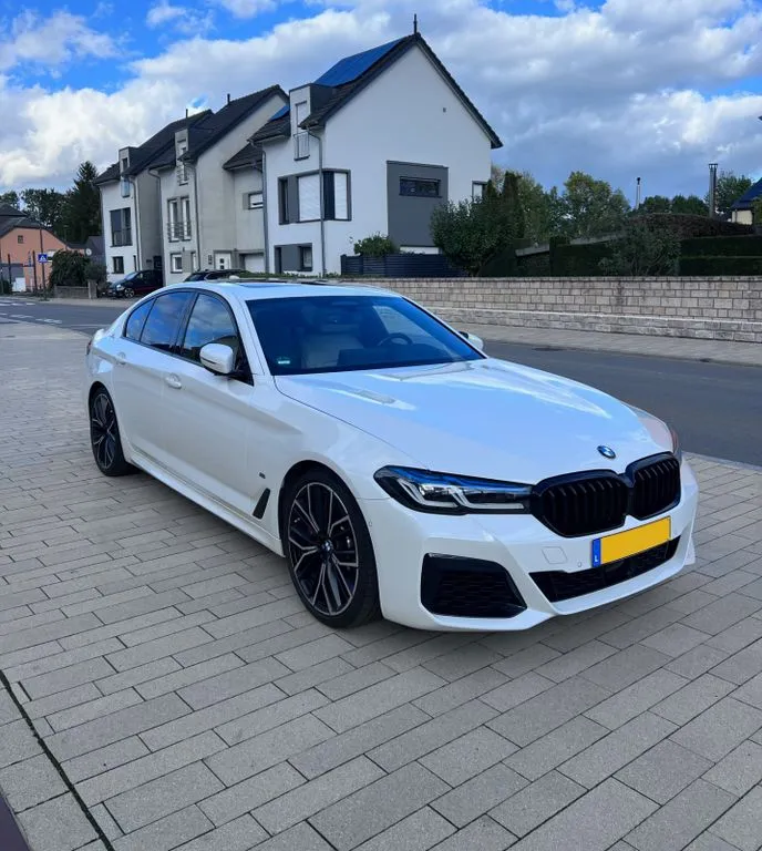 BMW M550