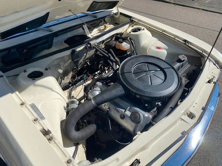 Audi 100