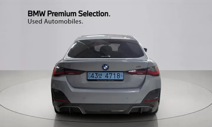 BMW i4