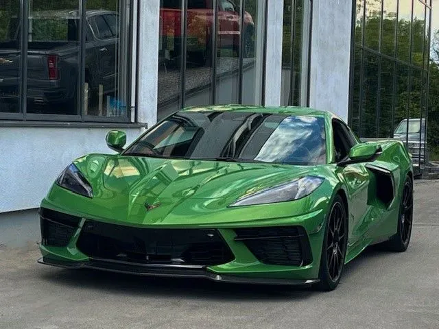 Corvette C8