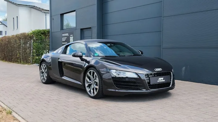 Audi R8
