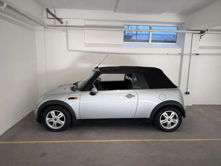 MINI Cooper Cabrio