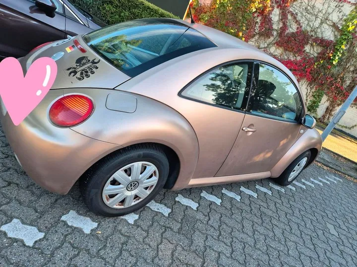 Volkswagen New Beetle