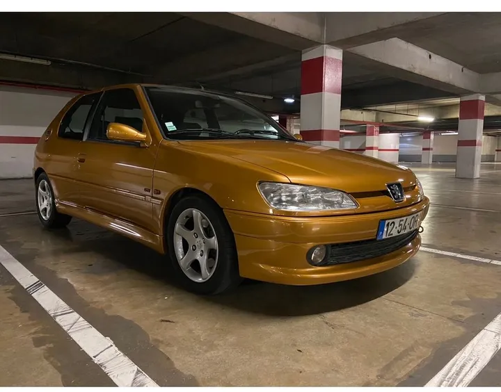 Peugeot 306