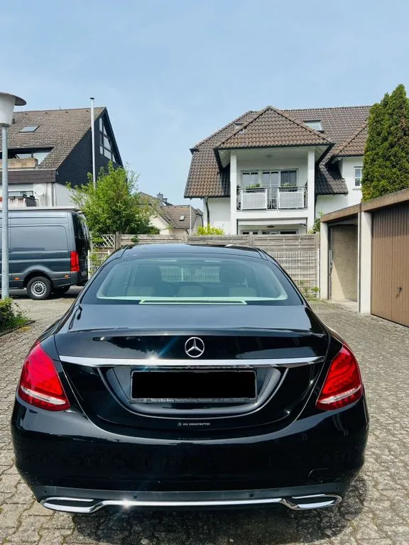 Mercedes-Benz C 220