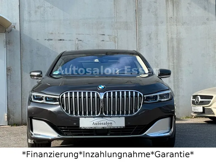 BMW 730