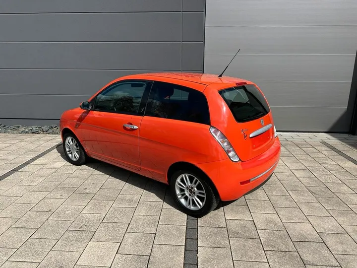 Lancia Ypsilon