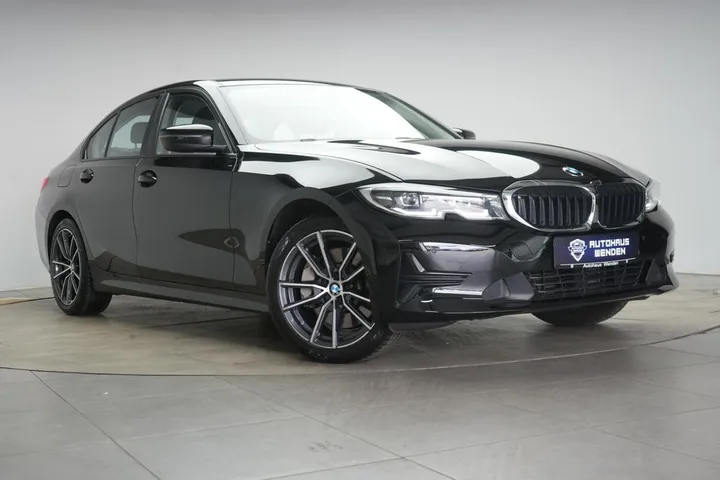 BMW 330