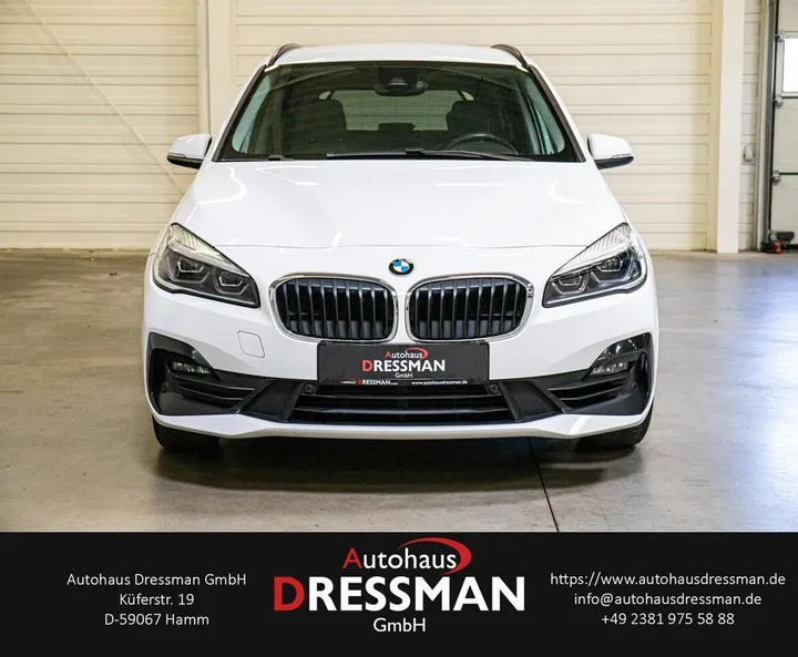 BMW 216