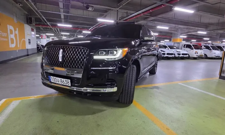 Lincoln Navigator