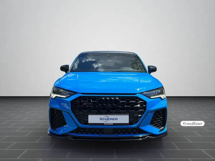 Audi RSQ3