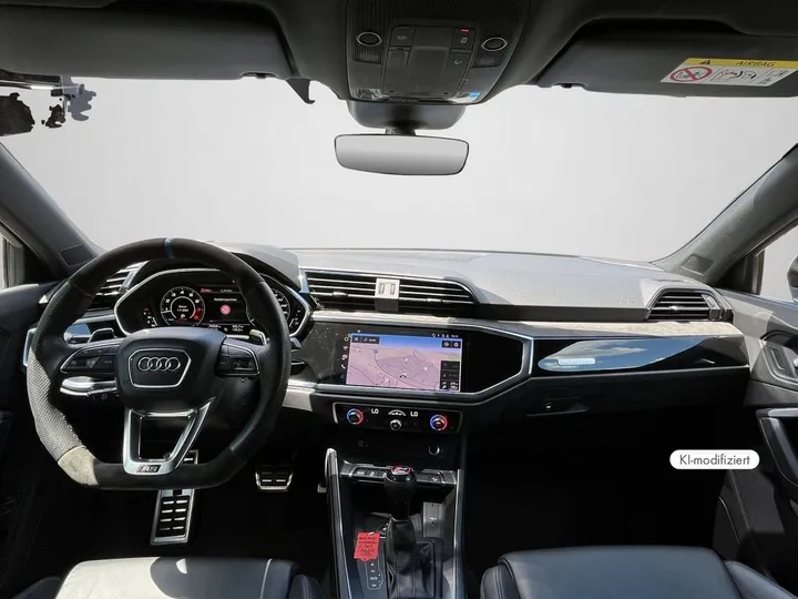 Audi RSQ3