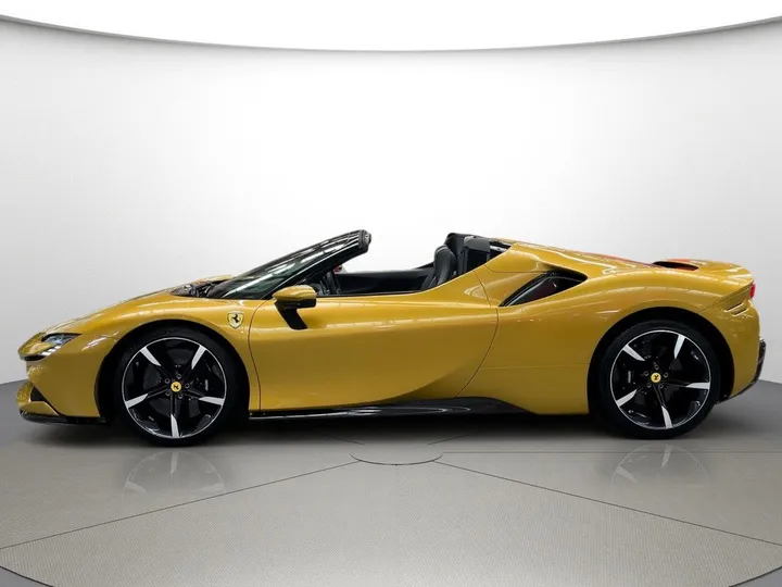 Ferrari SF90