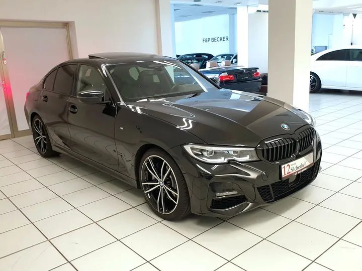 BMW 330