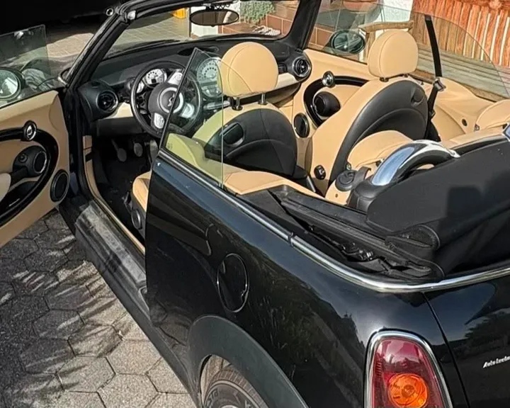 MINI Cooper Cabrio