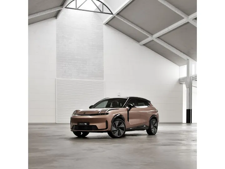 Lynk&Co 08