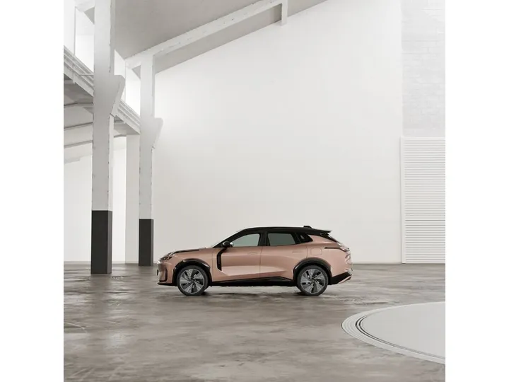 Lynk&Co 08