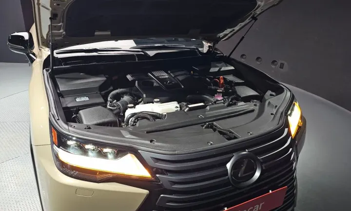 Lexus LX