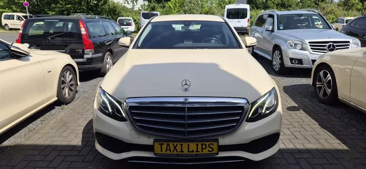 Mercedes-Benz E 200