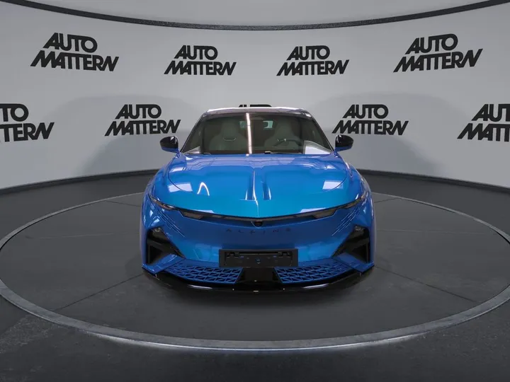 Alpine A390