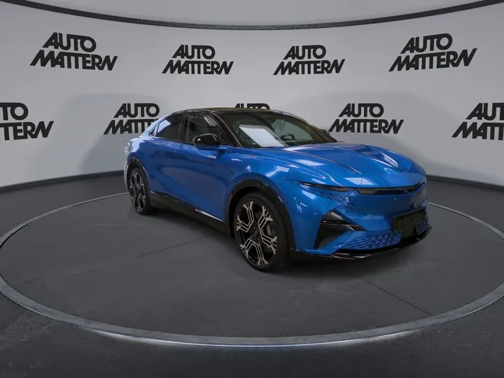 Alpine A390