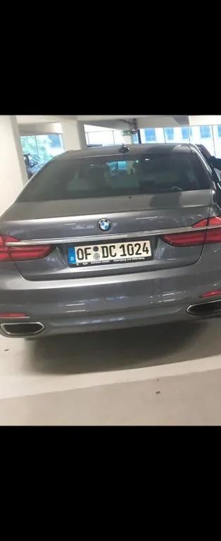 BMW 730