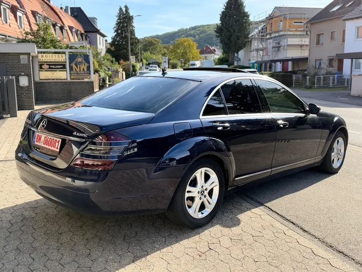 Mercedes-Benz S 320