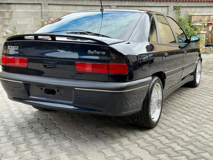 Renault Safrane