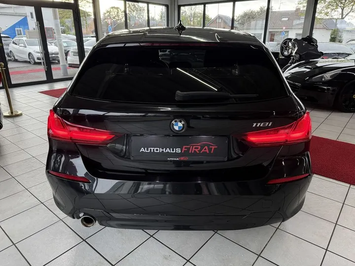 BMW 118