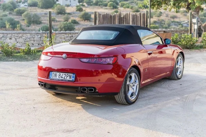 Alfa Romeo Spider
