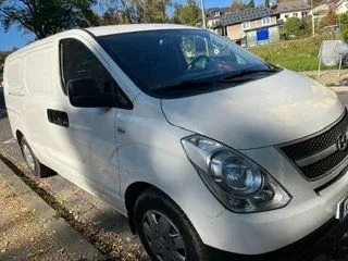 Hyundai H-1 Starex