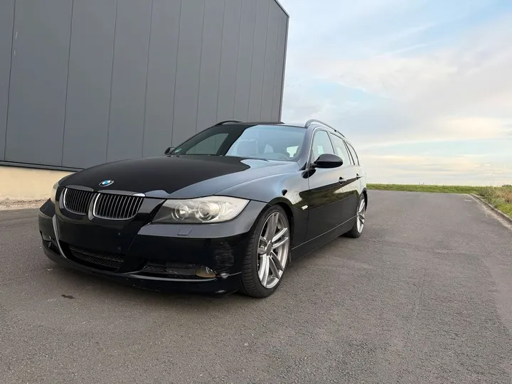 BMW 325