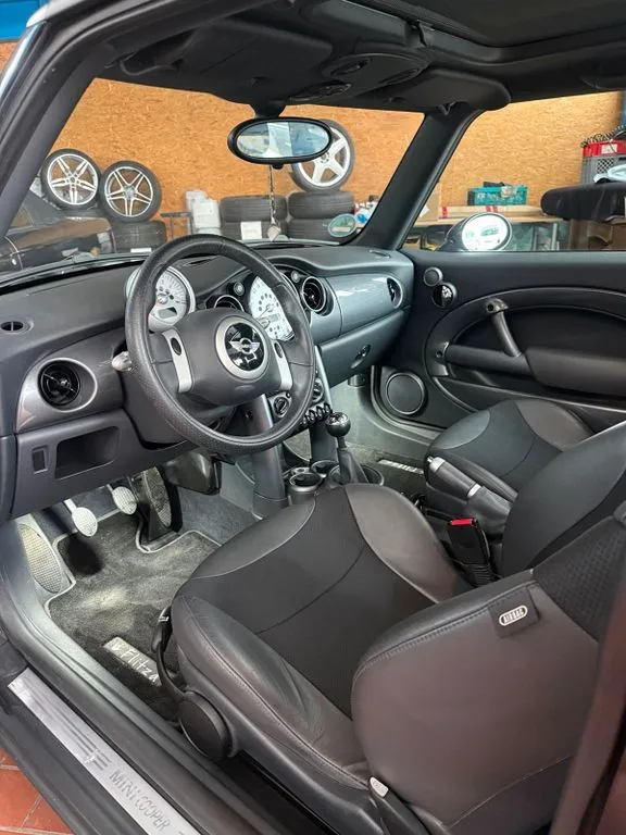 MINI Cooper C