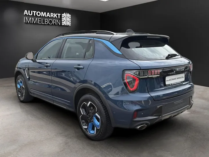 Lynk&Co 01