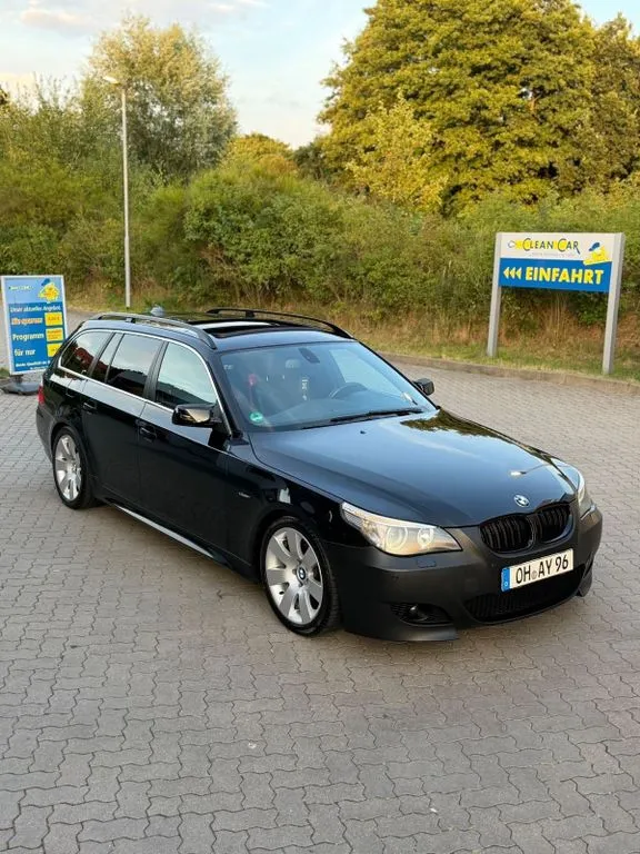BMW 525