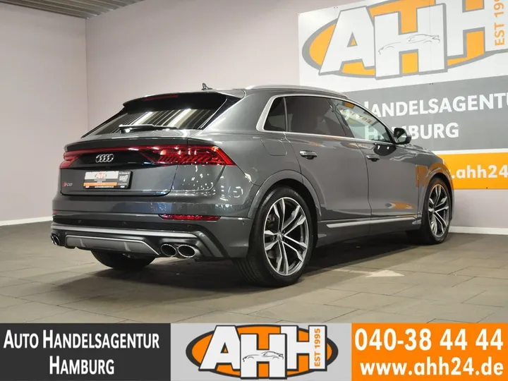 Audi SQ8