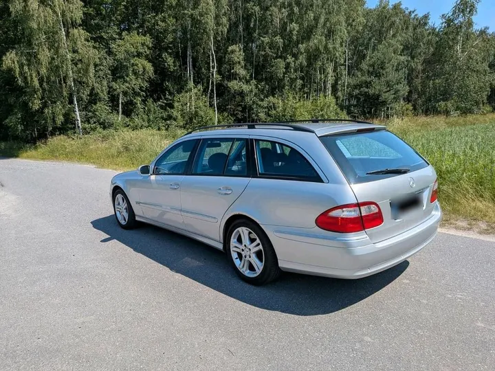 Mercedes-Benz E 320