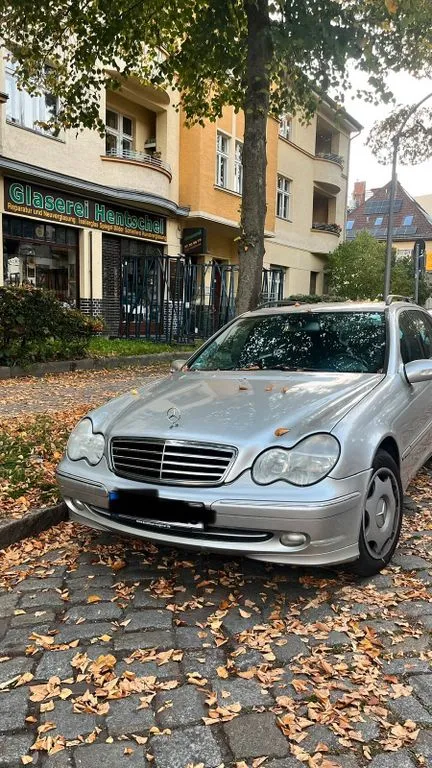 Mercedes-Benz C 200
