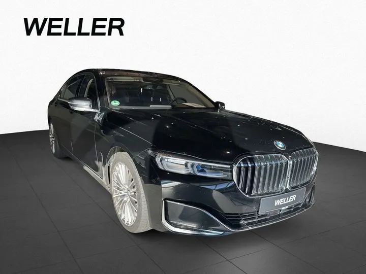 BMW 740