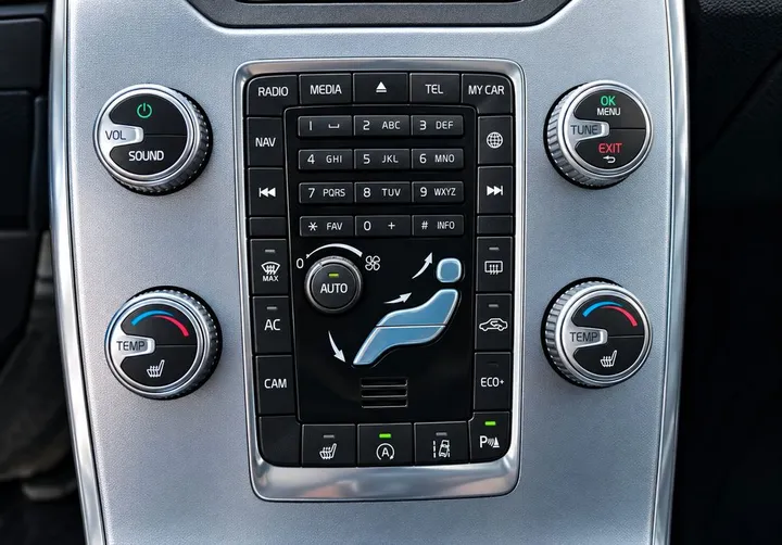 Volvo XC70