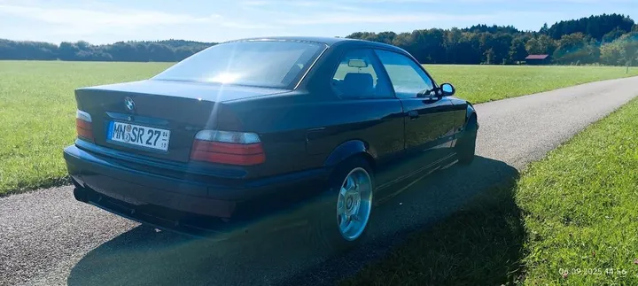 BMW 325