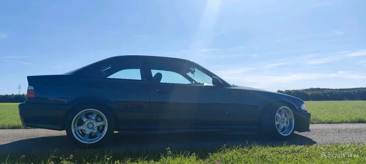 BMW 325