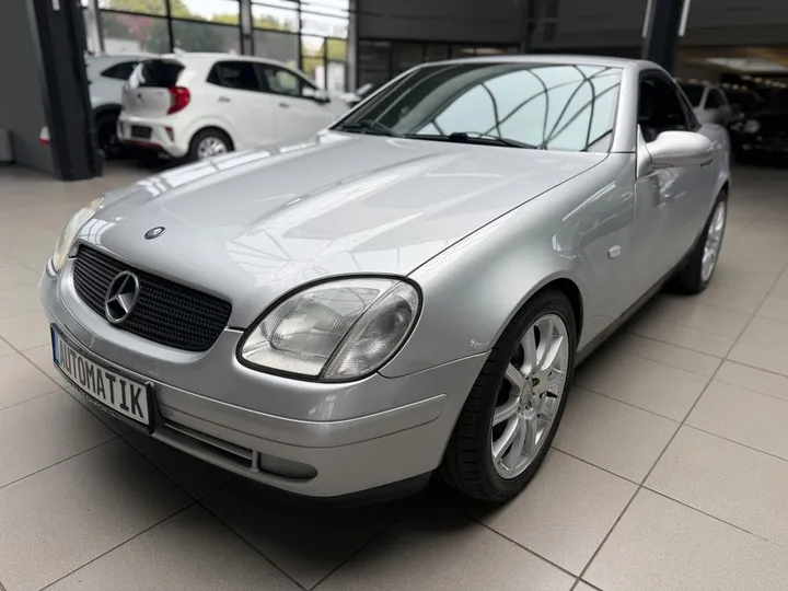 Mercedes-Benz SLK 200