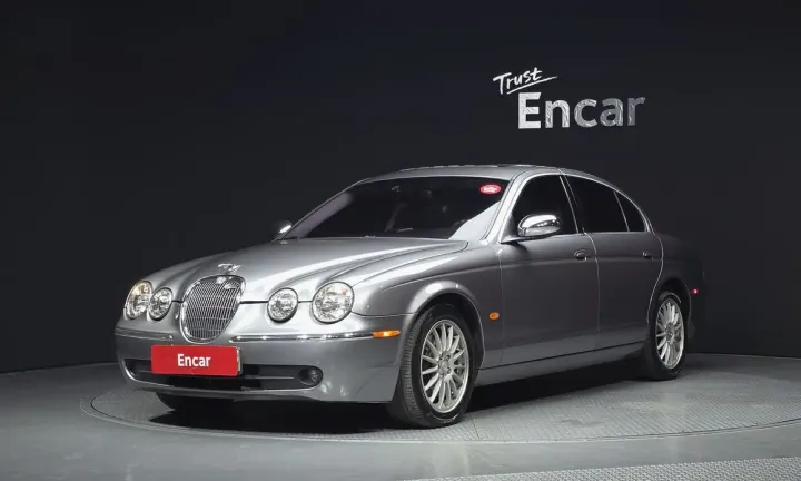 Jaguar S-TYPE