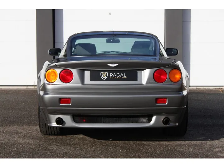Aston Martin V8 Vantage
