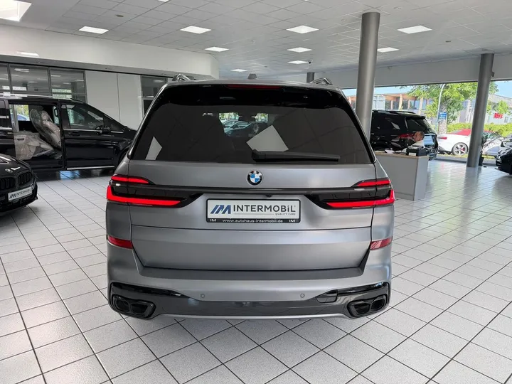 BMW X7 M60