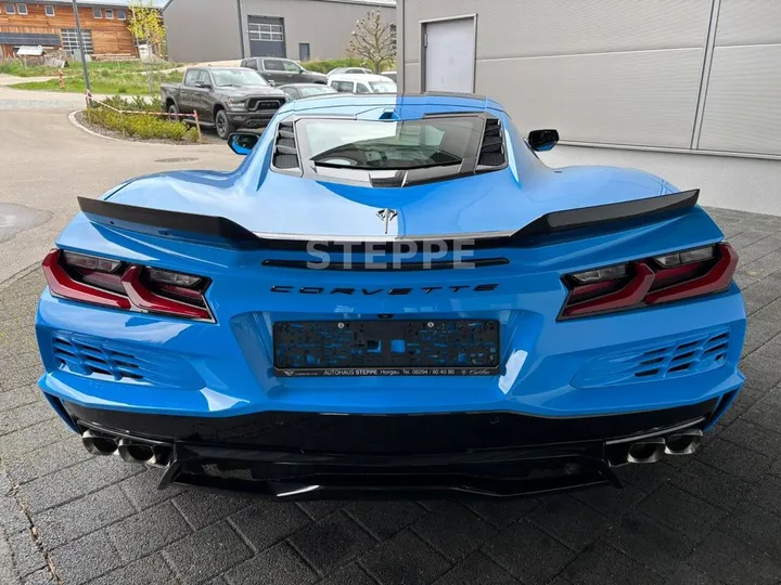 Corvette C8