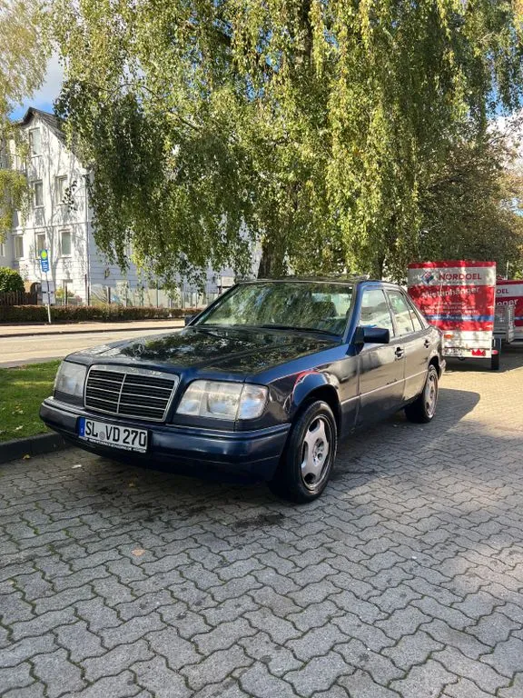 Mercedes-Benz E 250