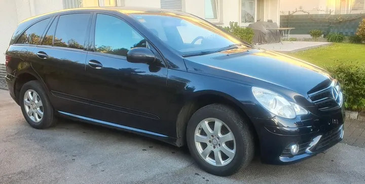 Mercedes-Benz R 320